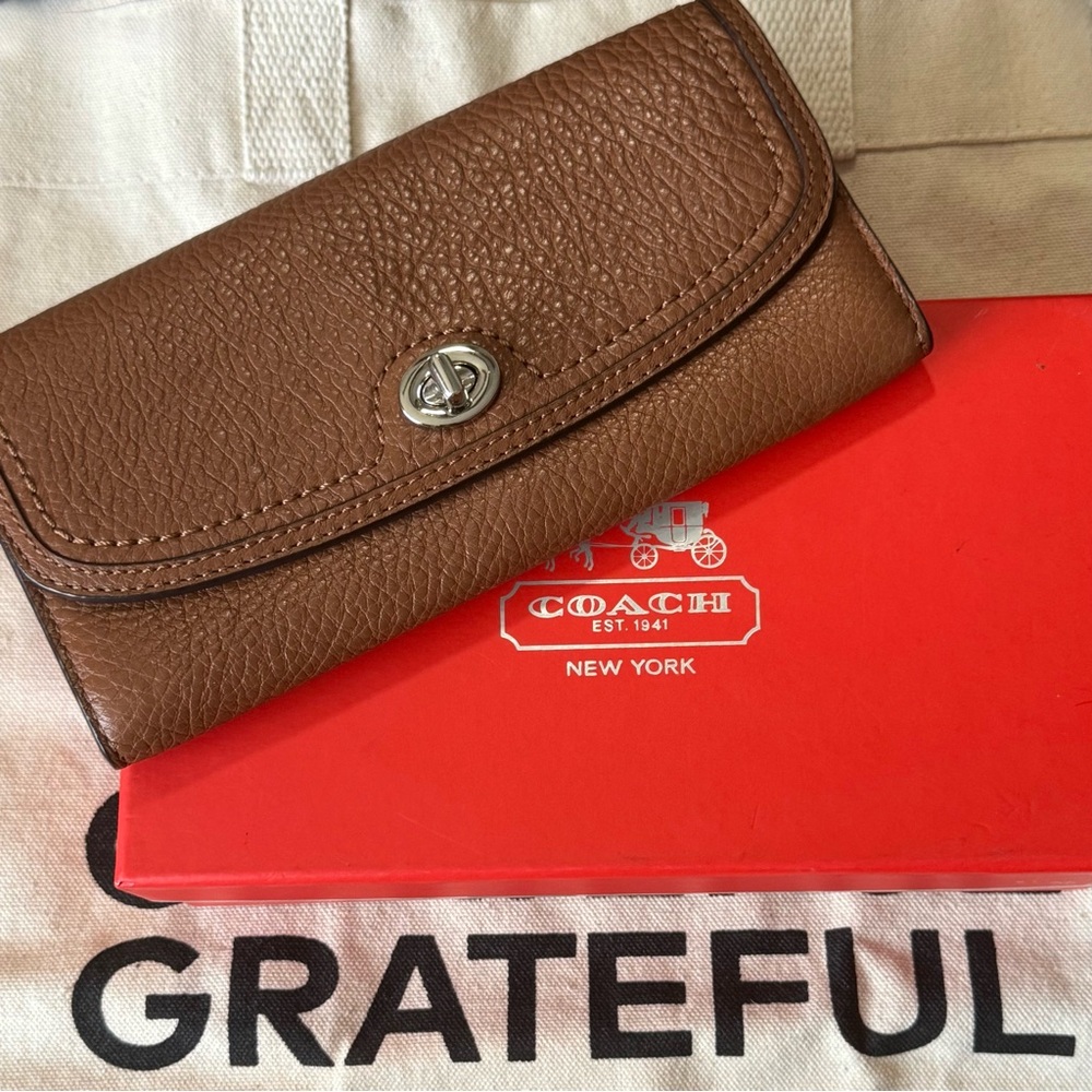 Coach Pebbled Leather Turnlock Slim Envelope Trifold Wallet Brown